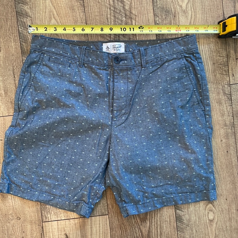 Men’s size 36 Penguin shorts.